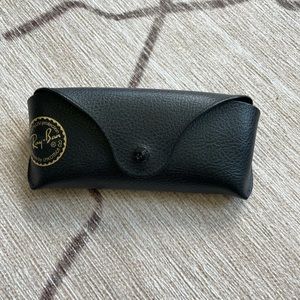 Ray Ban ✨NWOT✨ Black Case